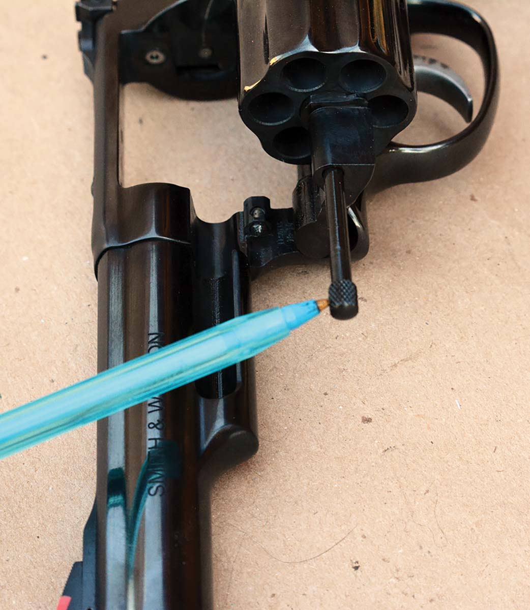 For the first time in the Model 19 history, the ejector rod does not lock in the barrel shroud.